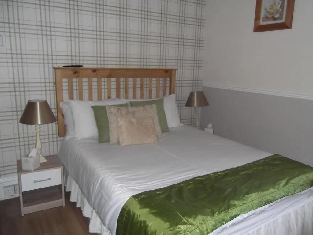 J'S Mayfair Guest House Blackpool Exterior photo